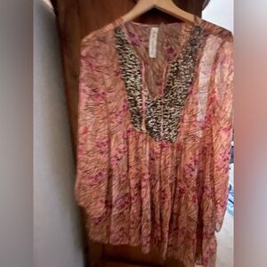 Aratta Silent Gourney sheer sequin tunic new without tags - size s